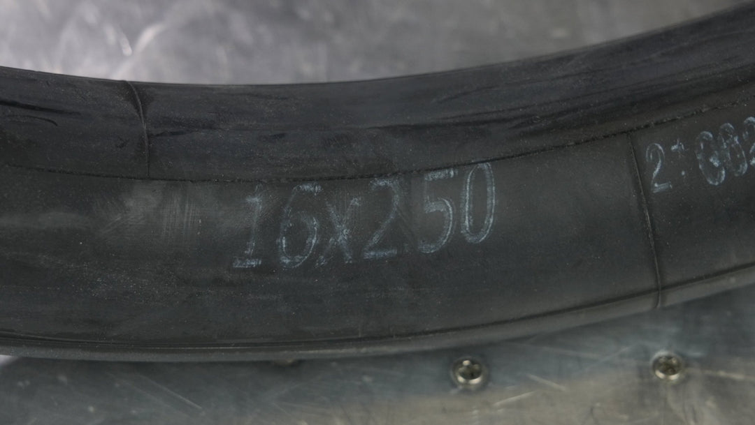 16x2.5 Inner Tube - Electrix